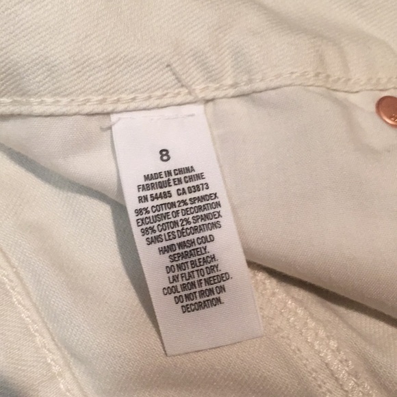 Shorts - Picture 6 of 6